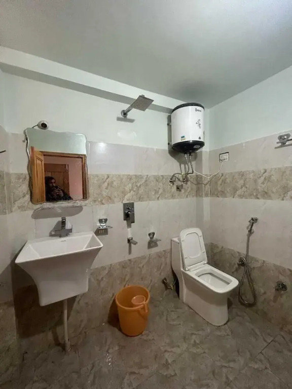 New Brahma Guesthouse
