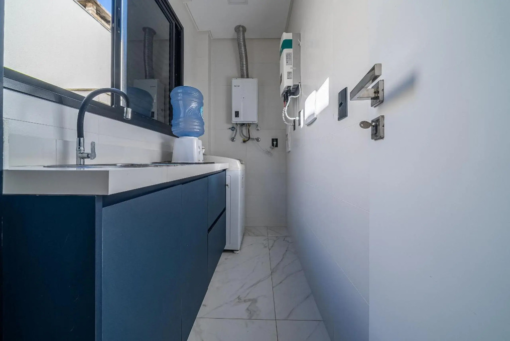 292 - Casa de luxo com Piscina em Mariscal, 04 quartos, ideal para 10 pessoas