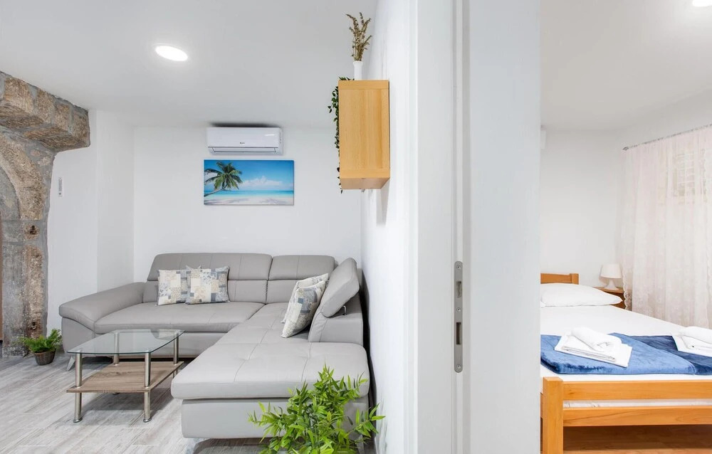 Nice Home in Krk With Wifi and 1 Bedrooms