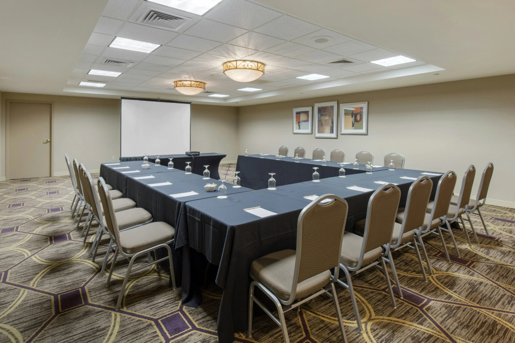 DoubleTree by Hilton Downtown Wilmington - Legal District