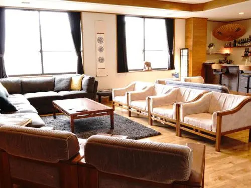 Refre Hotel