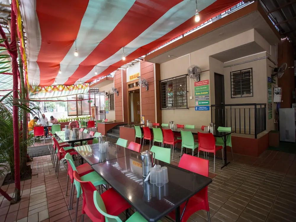 OYO 12260 Traveler's inn