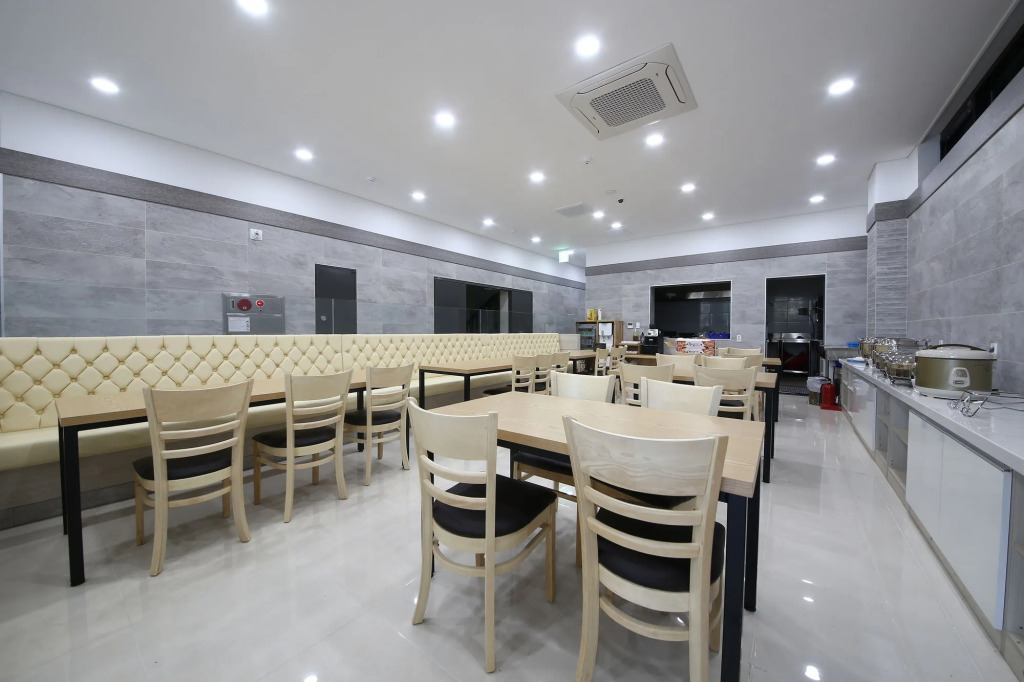 Line Hotel