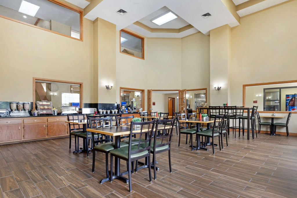Best Western Locust Grove Inn & Suites