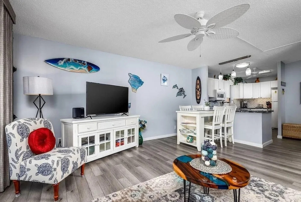 Kona Makai 1-204 Oceanview! AC! Remodeled! 2bd/2ba