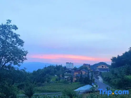 Neighbors rural homestay