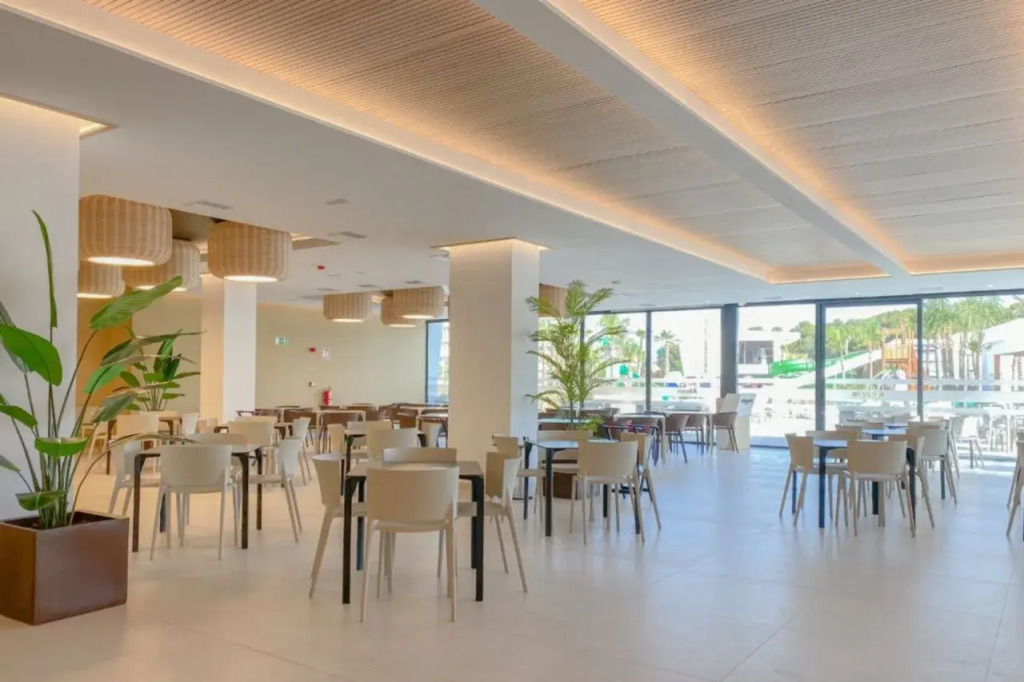 Alannia Salou