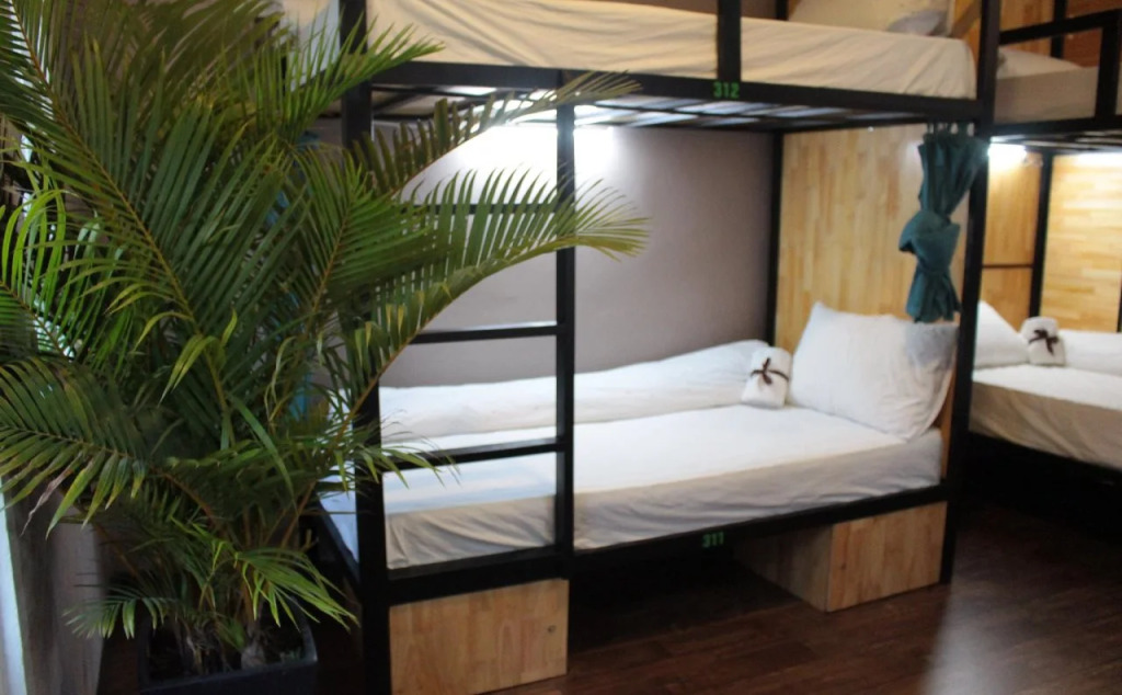 L'etage House - Hostel