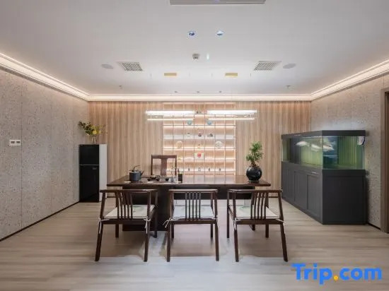 Elong Wanguo Hotel (Jinan Railway Station K88 Famous Spring Plaza)