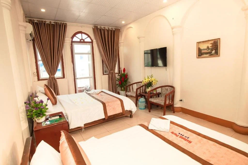 Halong Party Hostel & Hotel