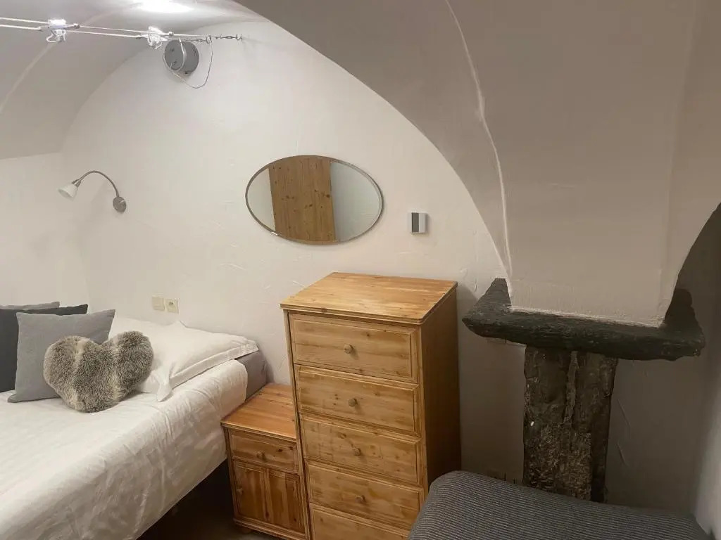 Two Bedroom Apartment La Voute, Chandon near Meribel - Sleeps 4 Adults or 2 Adults and 3 Children