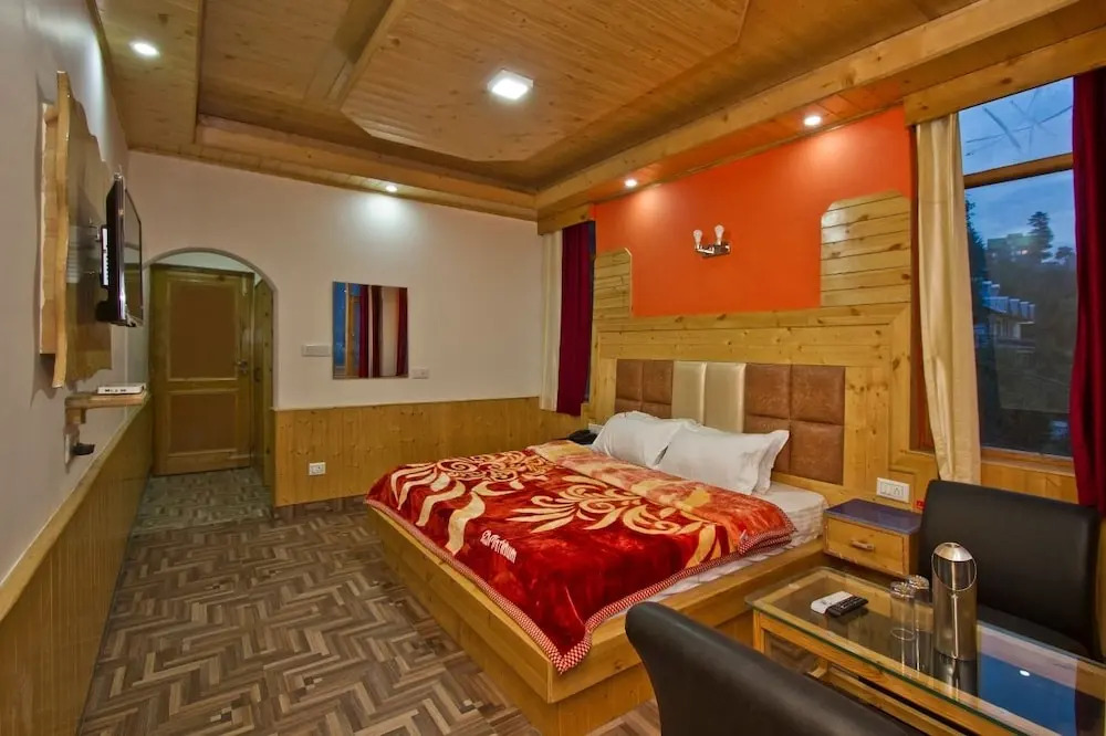 Snow Season Resort Manali