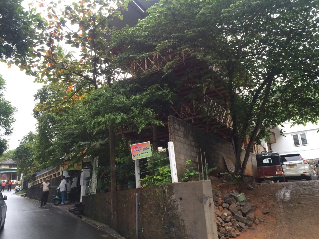 Hotel Mango Garden