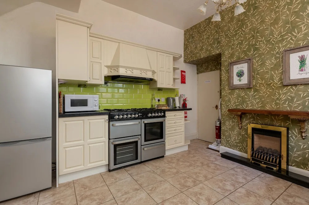 The Bromley Central Holiday Home