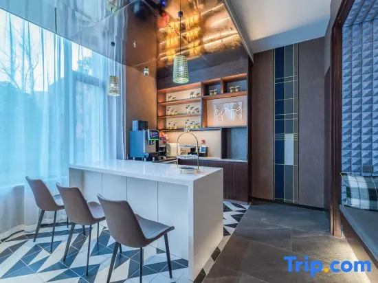 Homeinn Plus Hotel (Ningbo Fenghua Xikou Tengtou Ecological Park)