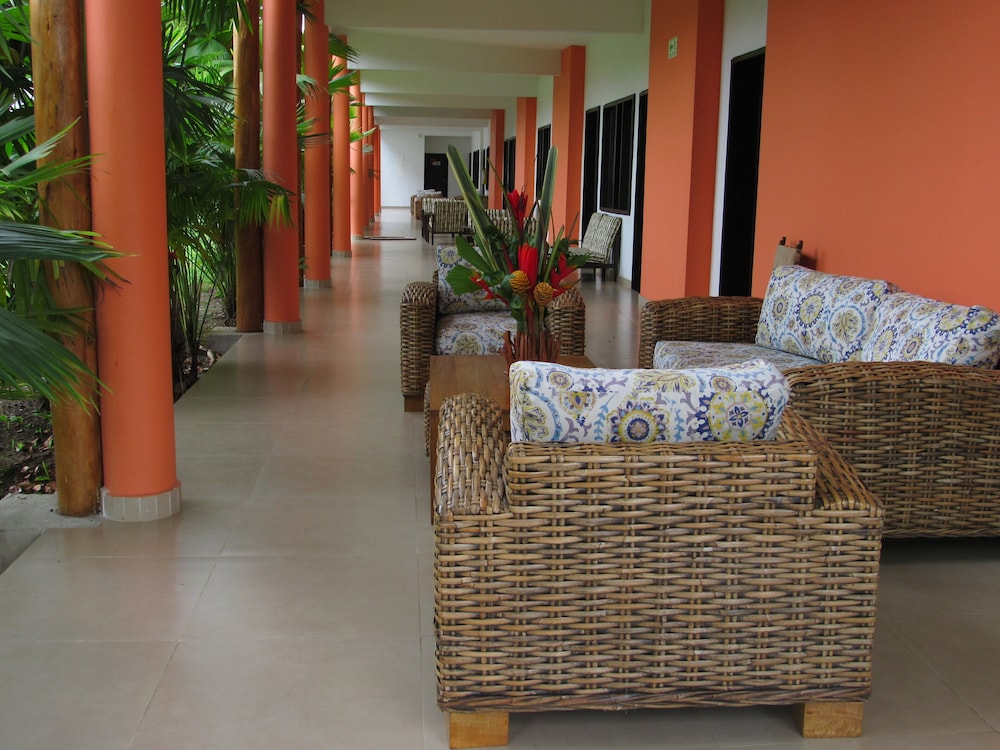 Hotel Yalconia