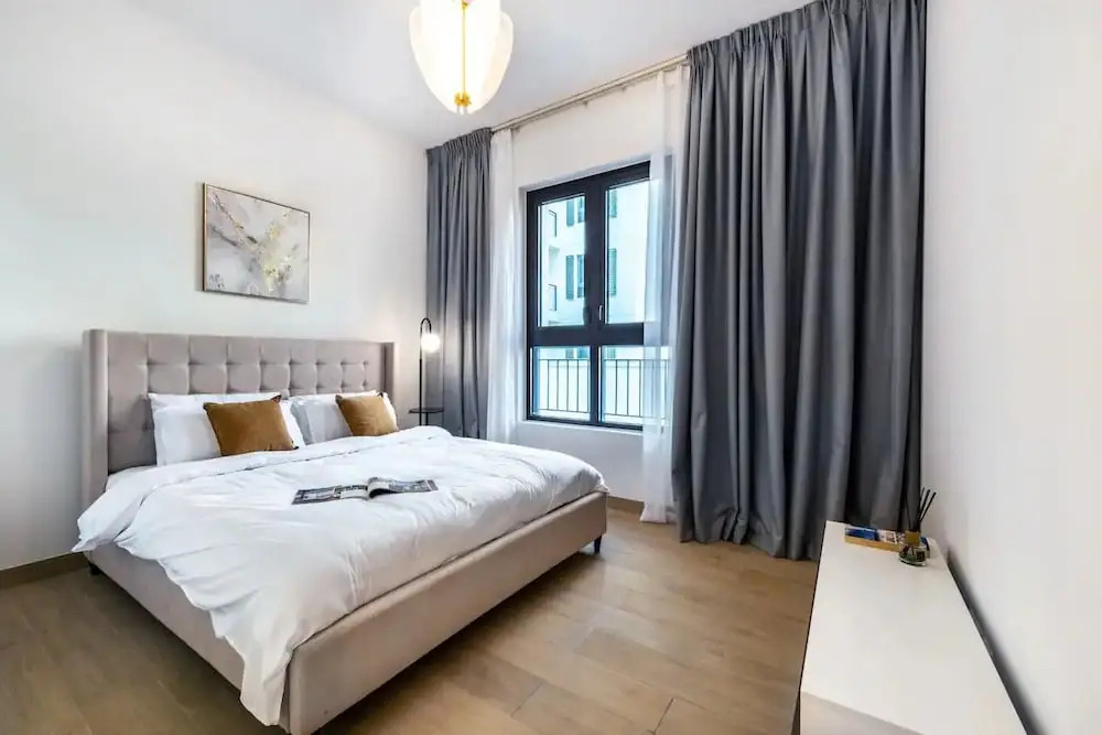 Stylish 2BR in La Rive 2