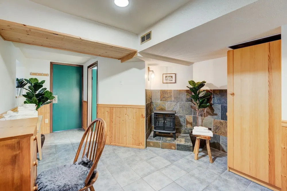 Otter Basement
