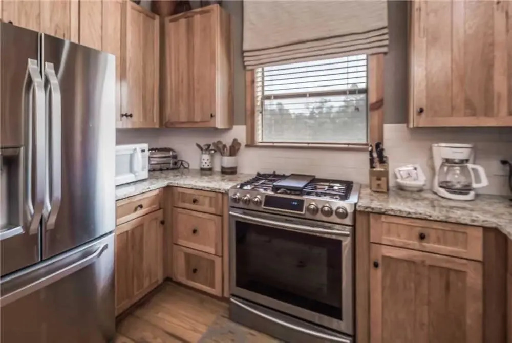 Upper Canyon Lodge - Four Bedroom Cabin with Hot Tub