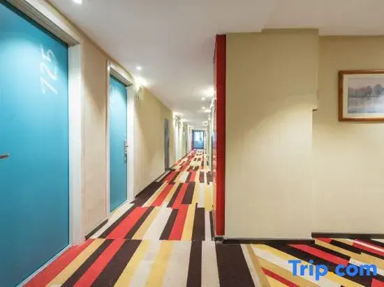 Yixiang Hotel (Wuhan Wansongyuan Wangjiadun East Metro Station)