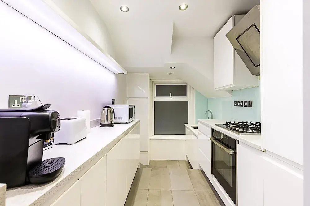 Charming Two-Bedroom Flat in West Hampstead