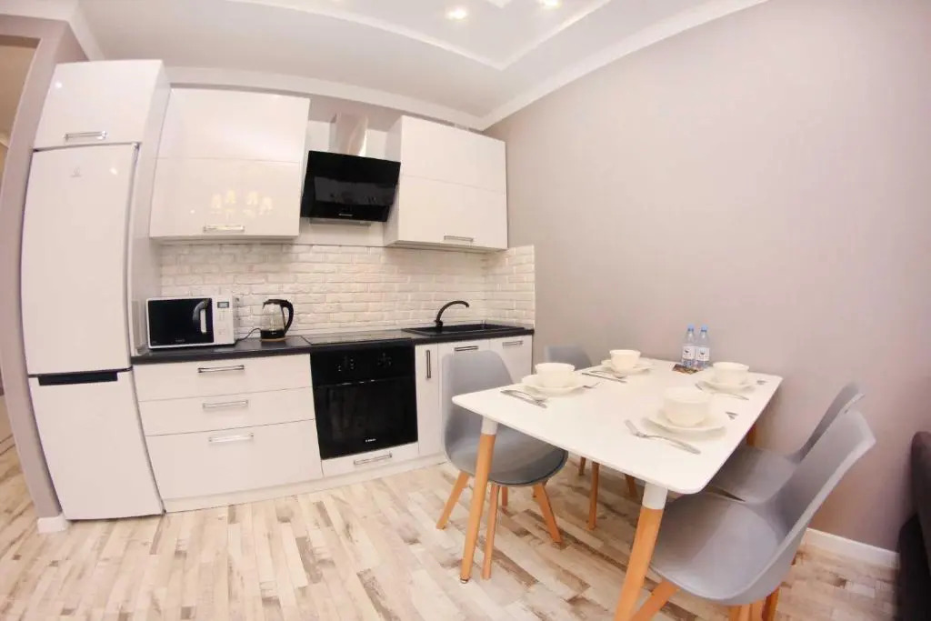 Ujutnye apartamenty na Navoi 208/6