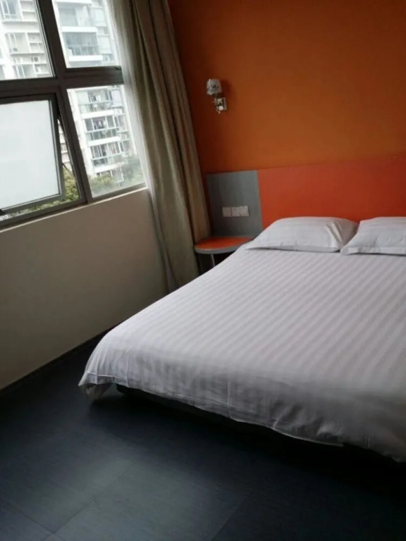 Motel 168 Hotel