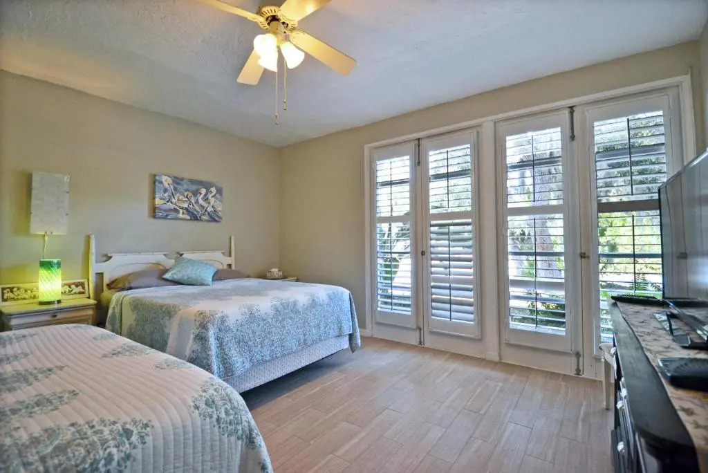 Central - Edgemere 738