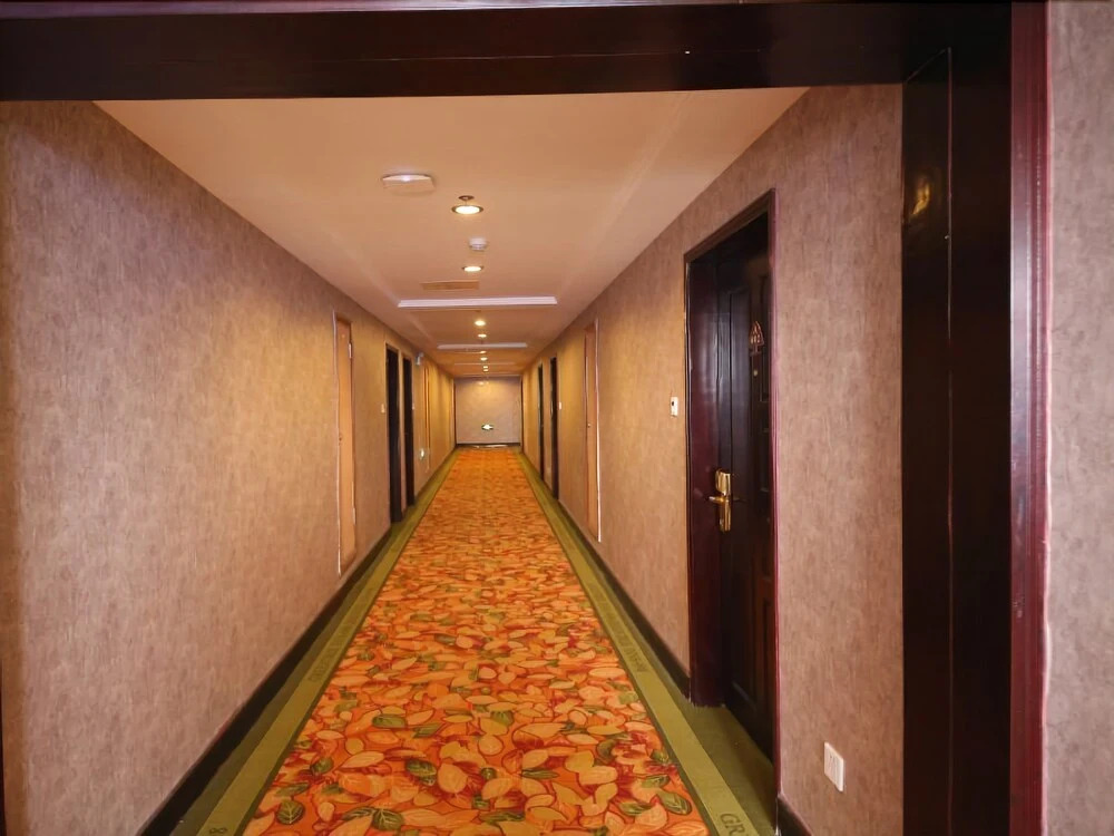 GreenTree Inn AnHui HuangShan She County HuiZhou Ancient City Middle HuangShan Road Business Hotel