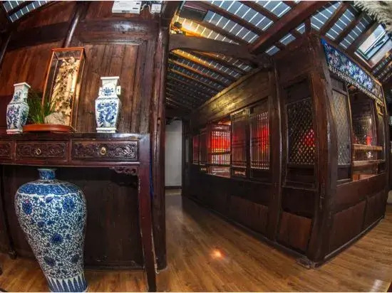 Jing County Derun Tang Bed and Breakfast (Chaji Scenic Area Branch)