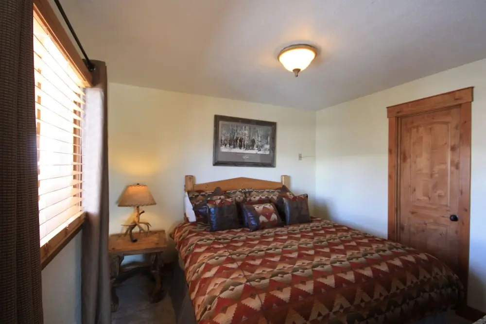 Mountain View 2 Bedroom Condo