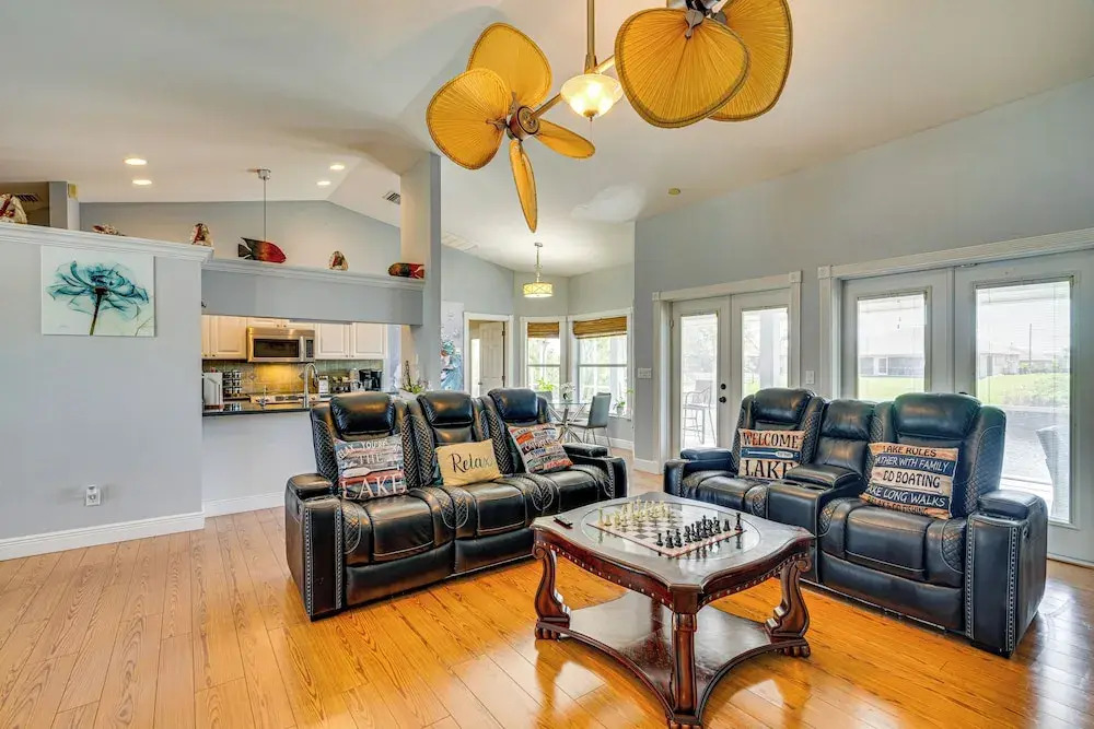 Lakefront Cape Coral Getaway w/ Furnished Lanai!