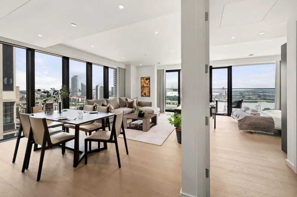 Deluxe two Bedroom Apartment in London s Canary Wharf