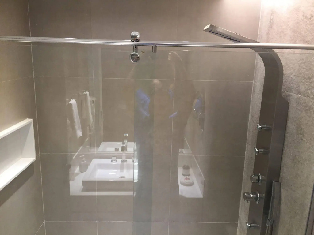 Flat decorado com piscina no Leblon