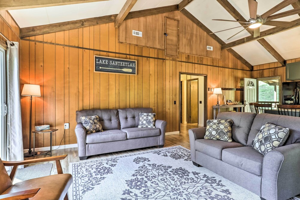 Lake Santeetlah Escape w/ Kayaks, Boat Slip & More