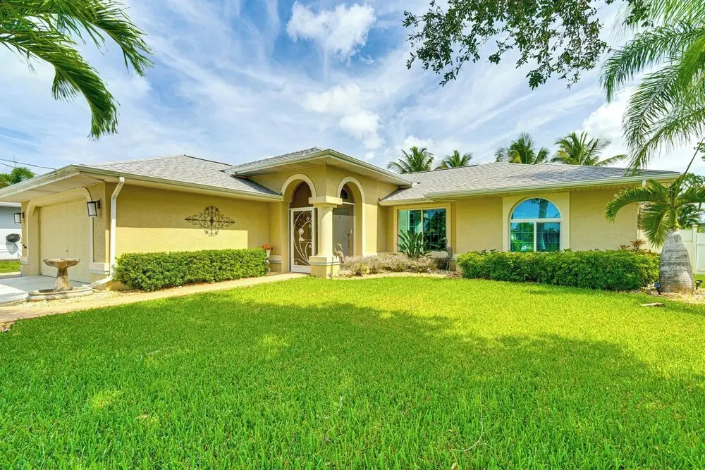 6 Mi to Beach: Family Oasis w/ Pool in Cape Coral