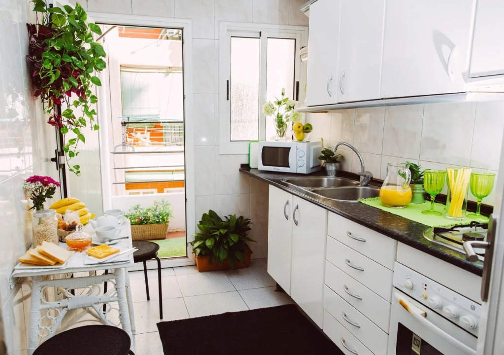 Rooms Hola BCN B & B
