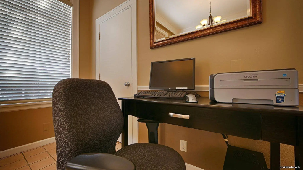 Best Western Lakewood- Historic Landmark