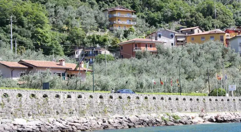 Casa Leo