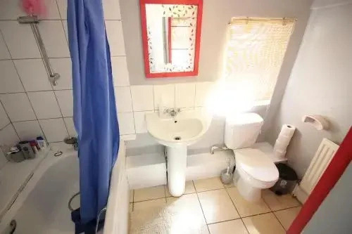 4B Fordham Guest Apartment