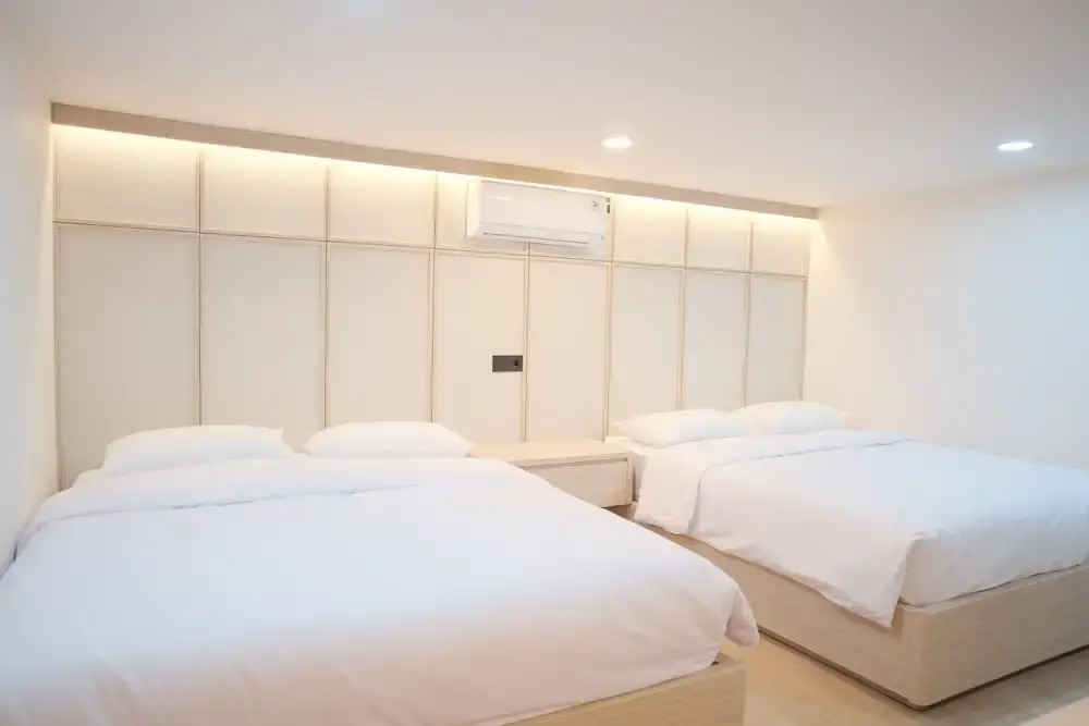 INSAHAUS Guest House
