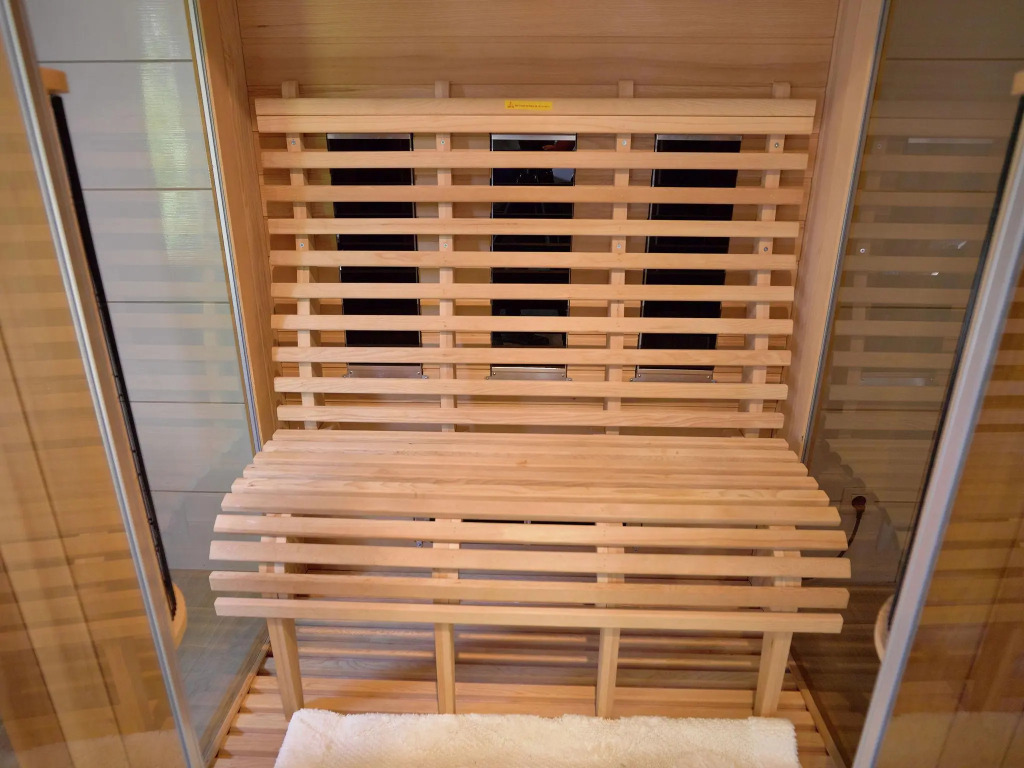 Suave Holiday Home in Stavelot With Infrared Sauna