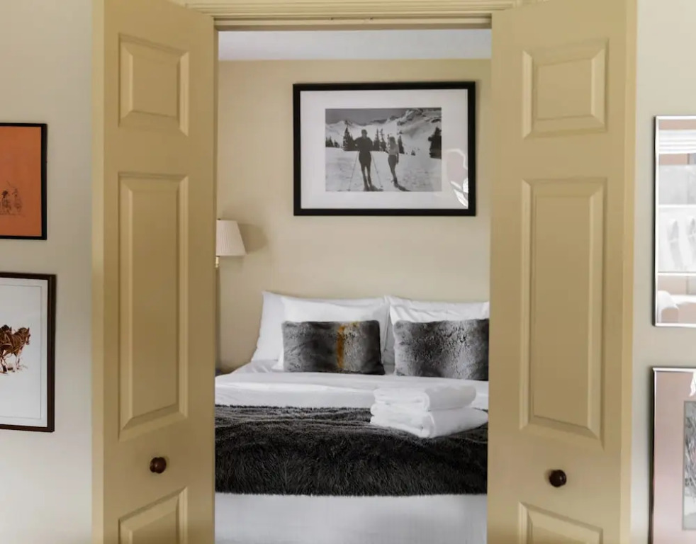 Gibbons Life Accommodations
