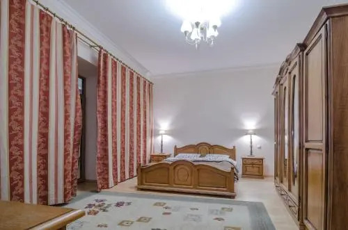Rentkiev Sofievska Str.17