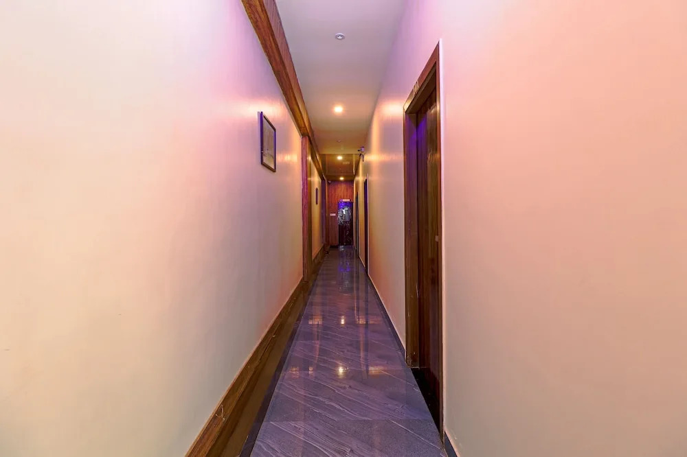 HOTEL SIGNATURE INN