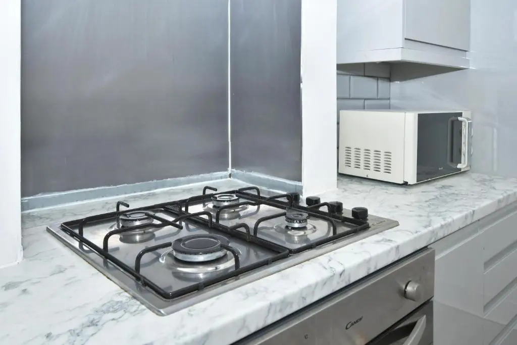 Beautiful 3-bed House by Ministays Stoke-on-trent
