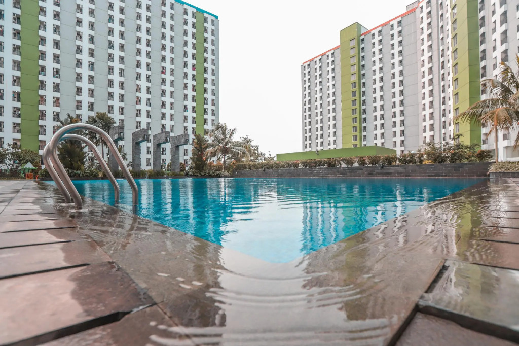 Hotel O Ciputat Near Apartment Green Lake View Ciputat
