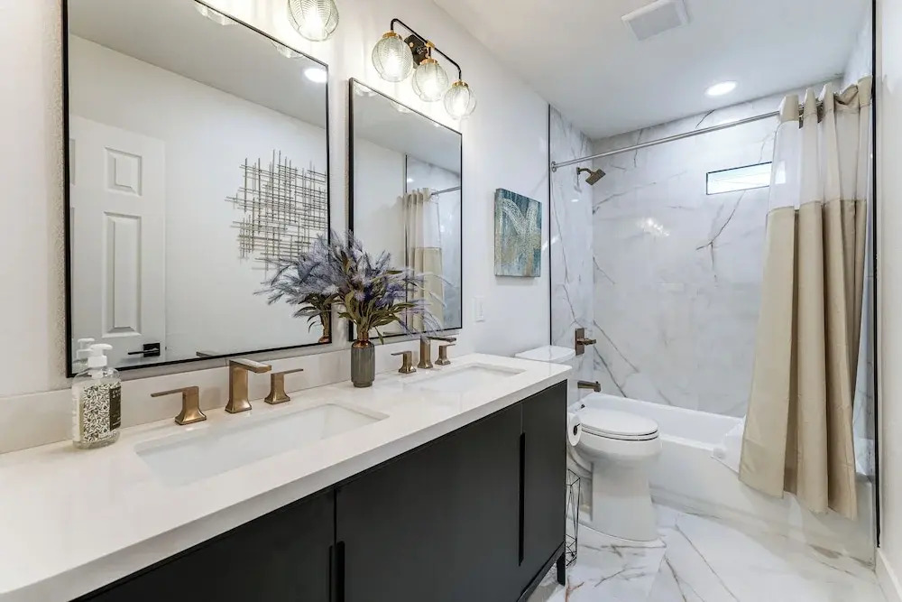 Shop, Swim & Explore: Updated Phoenix Home!
