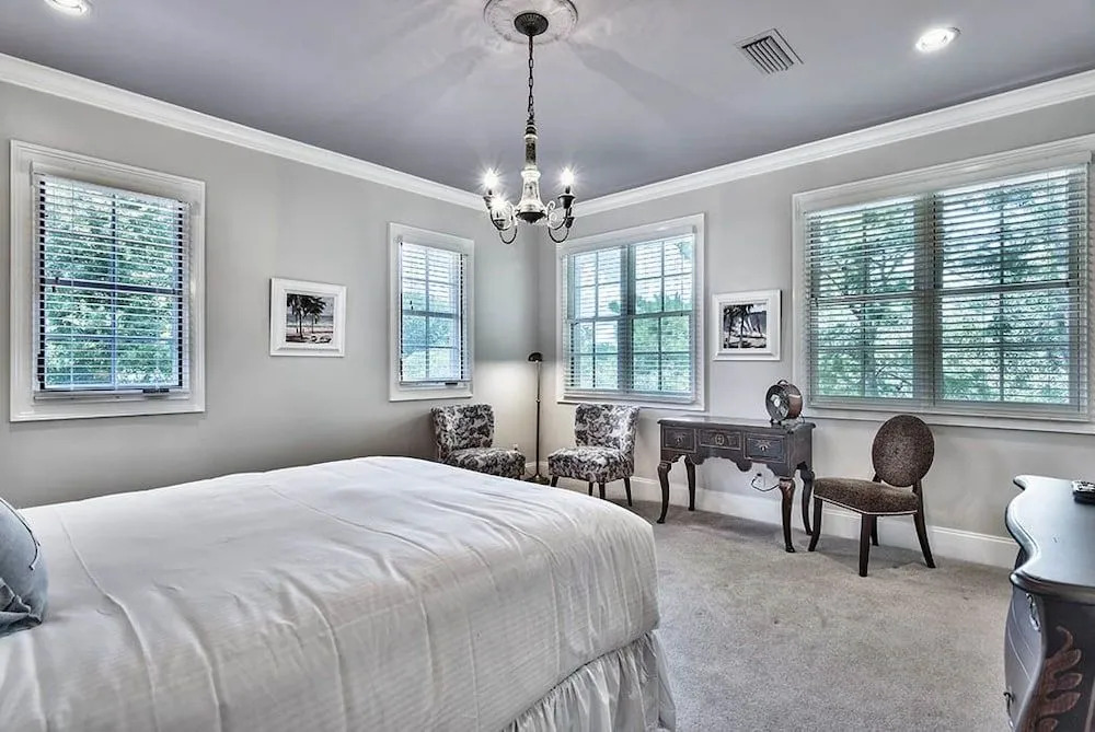 Shore Beach Working 4 Bedrooms 4 Bathrooms Home
