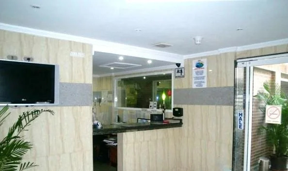 HOTEL MUEVETE POR VARGAS